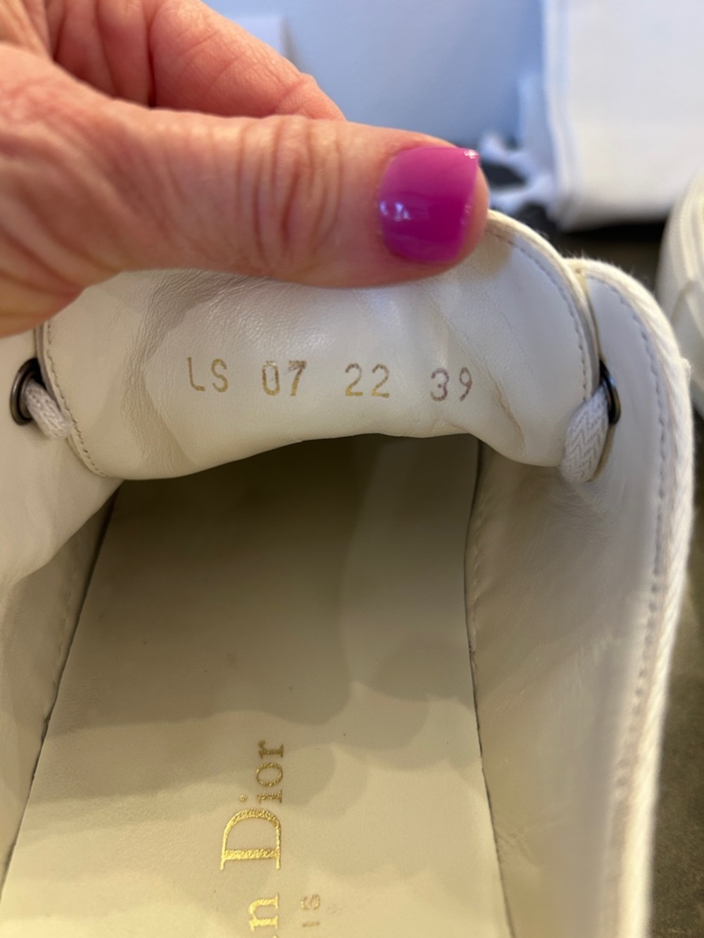 VG 100% Authentic Dior Gray/White Oblique Canvas Low-Top Sneakers - Picture 6 of 8